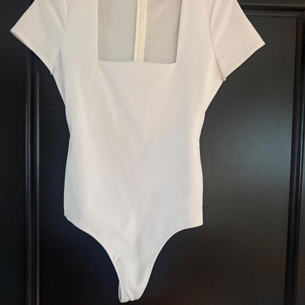 Show me your mumu white
